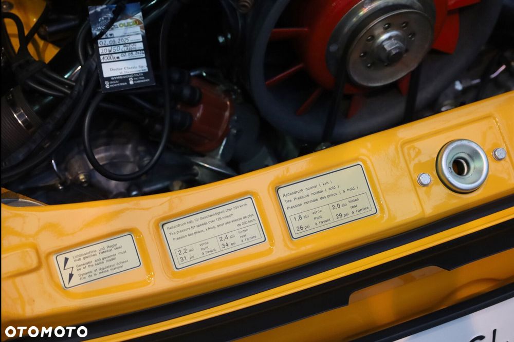 Porsche 911 - 23