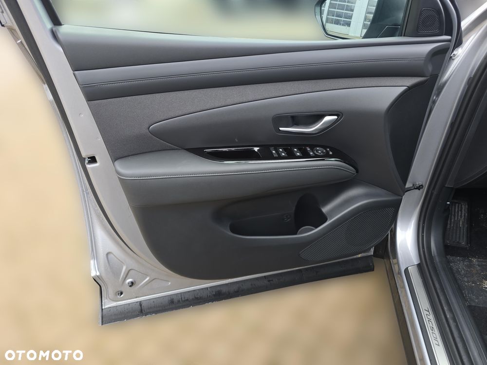 Hyundai Tucson 1.6 T-GDi HEV Executive 2WD - 10