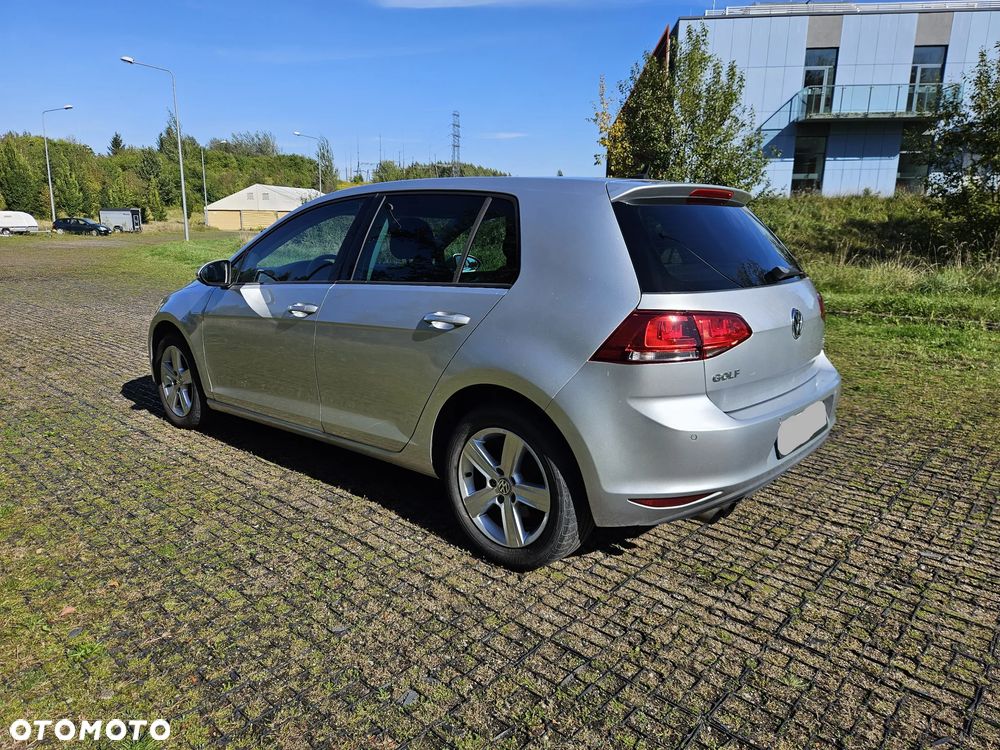 Volkswagen Golf - 3