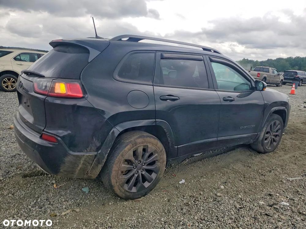 Jeep Cherokee - 3