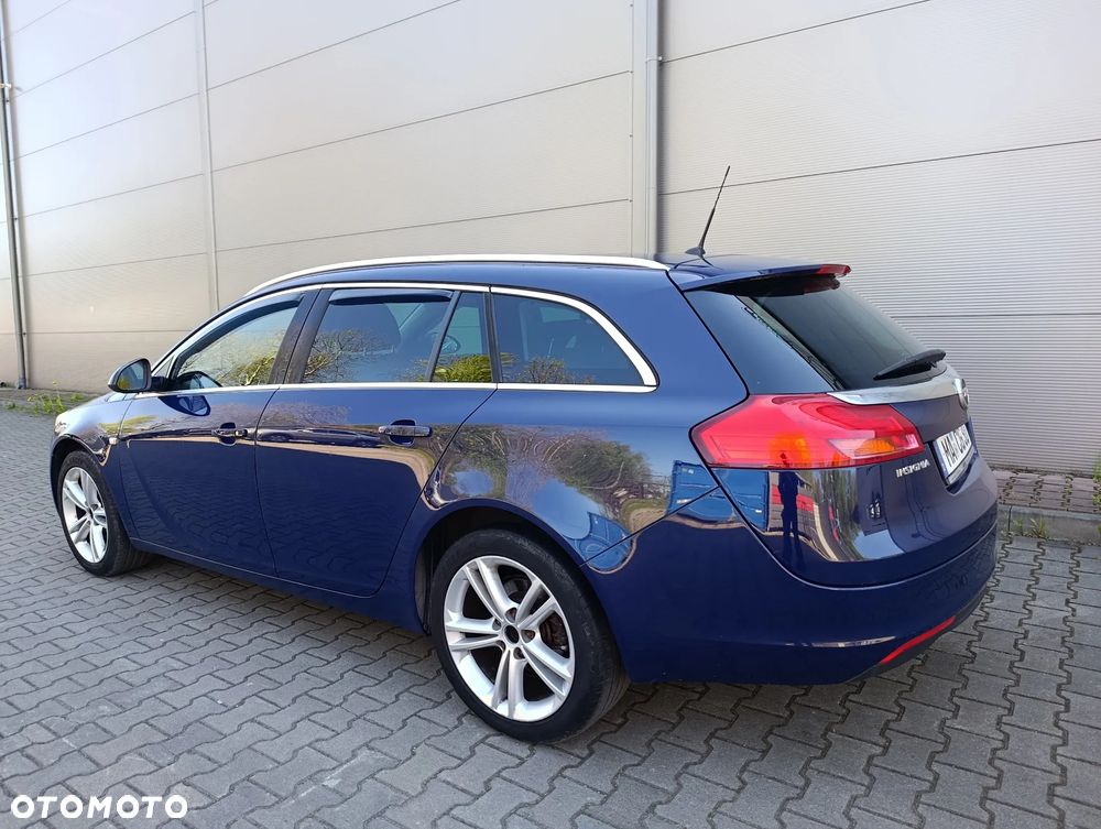 Opel Insignia 1.8 Sport - 10