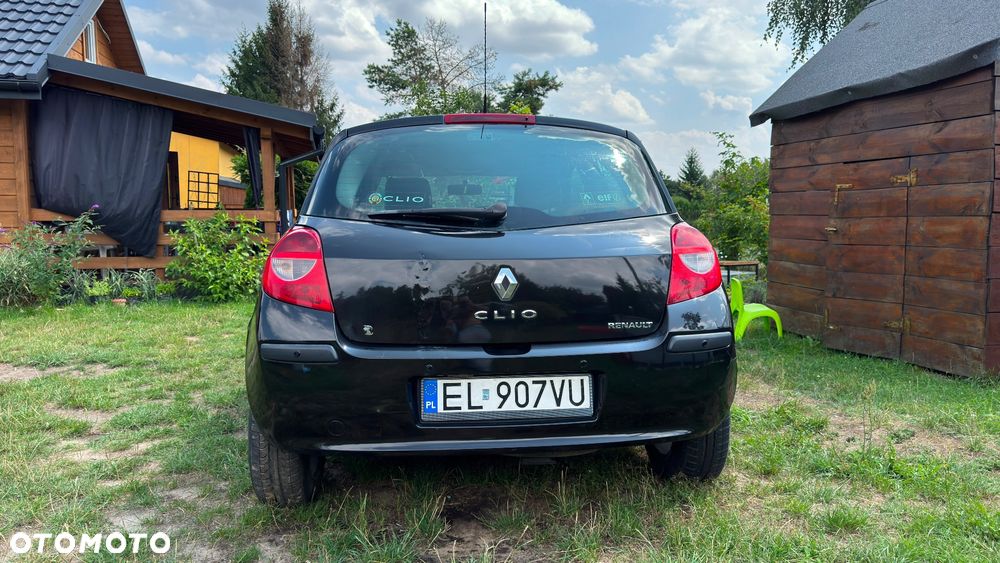 Renault Clio - 7