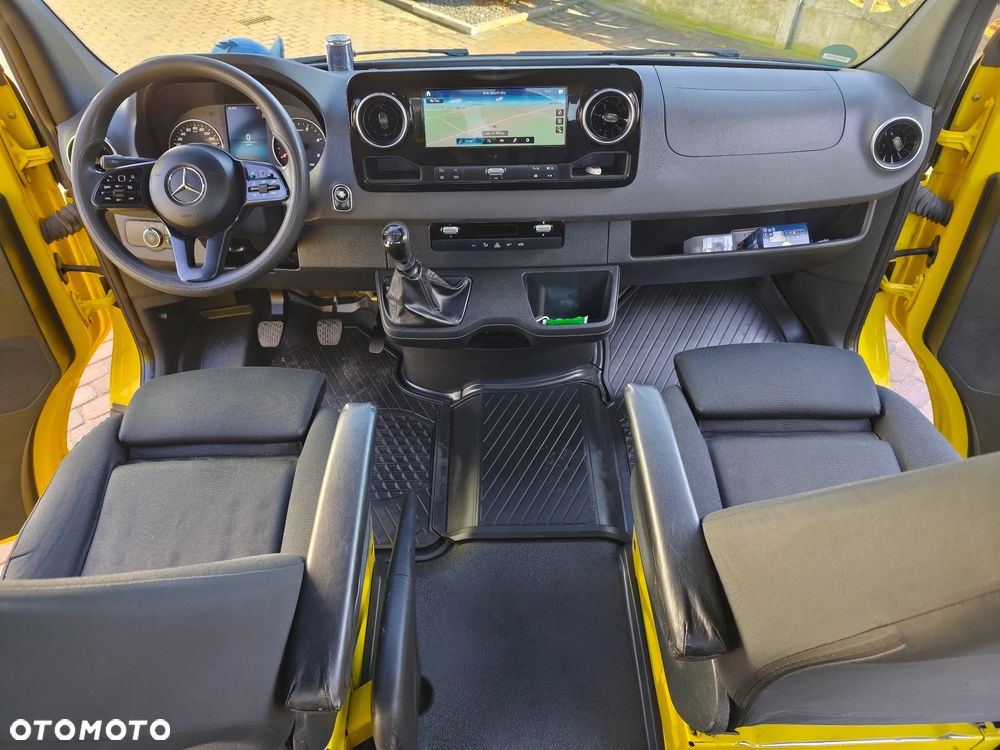 Mercedes-Benz SPRINTER 317 CDI 170KM MAXI LONG DOKA 6OSOBOWA SKRZYNIA KAMERA KLIMATRONIC NAVI COMMAND INTERNET HAK 3500 KG TEMPOMAT cały w oryginale Fotele KOMFORTY podgrzewane - 39