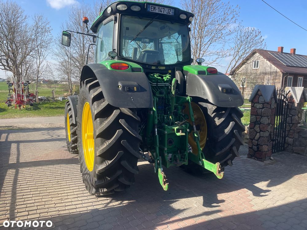 John Deere 6215r - 4