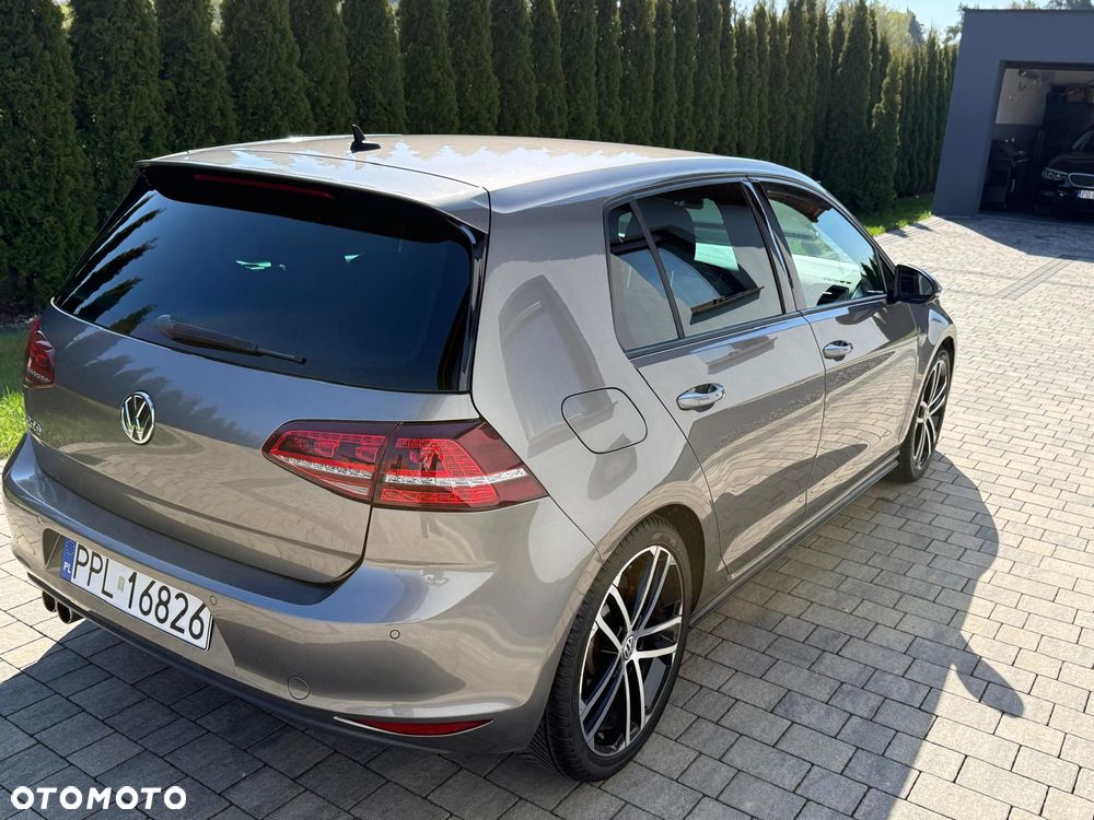 Volkswagen Golf - 4