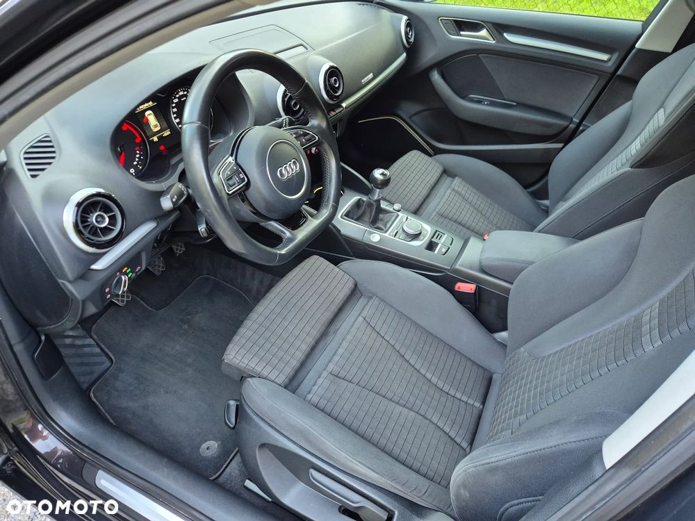 Audi A3 Sportback 2.0 TDI (clean diesel) quattro Ambition - 2
