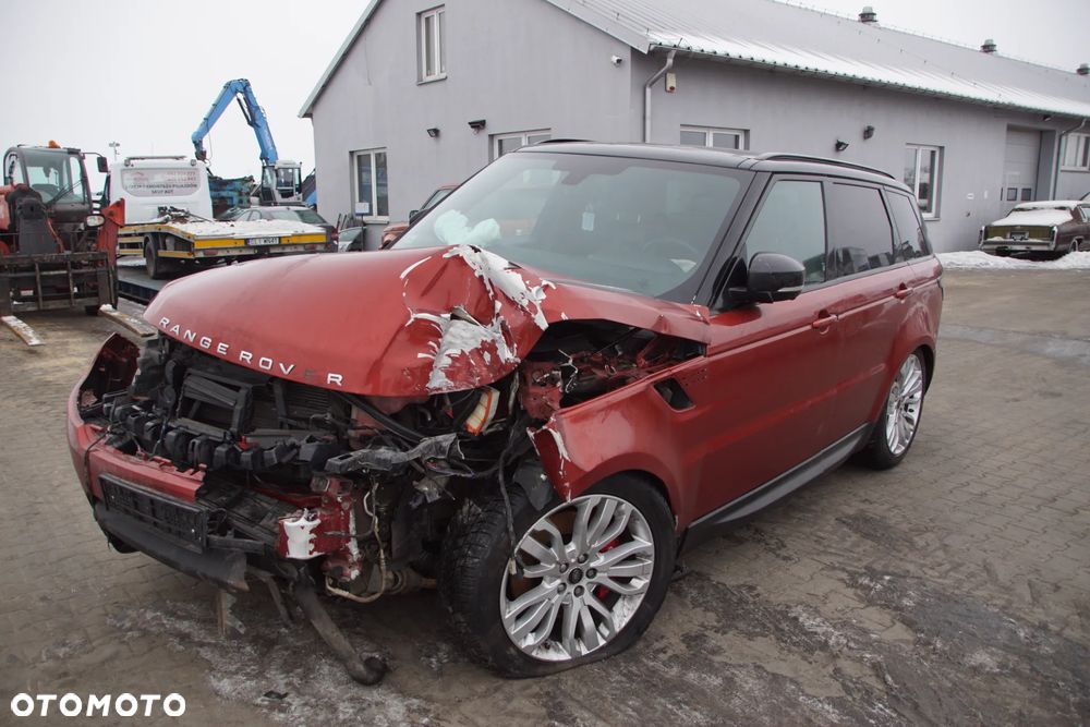 Auto na części - Land Rover Range Rover Sport II L494 3.0 SDV6 292 KM 306DT 8HP70 944 2013R Silnik Skrzynia Drzwi Błotnik Klapa Zderzak Lampa Lusterko Klamka Szyba Deska Kokpit Sterownik Moduł Czujnik Licznik Wyświetlacz Panel Kierownica - 1