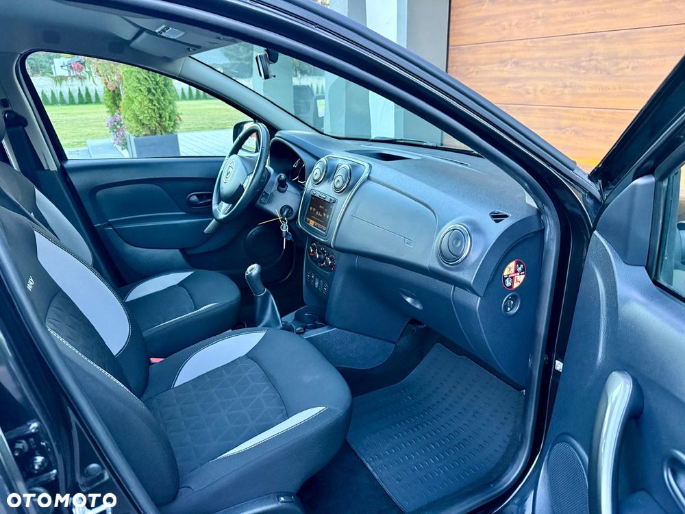 Dacia Sandero Stepway TCe 90 Prestige - 22