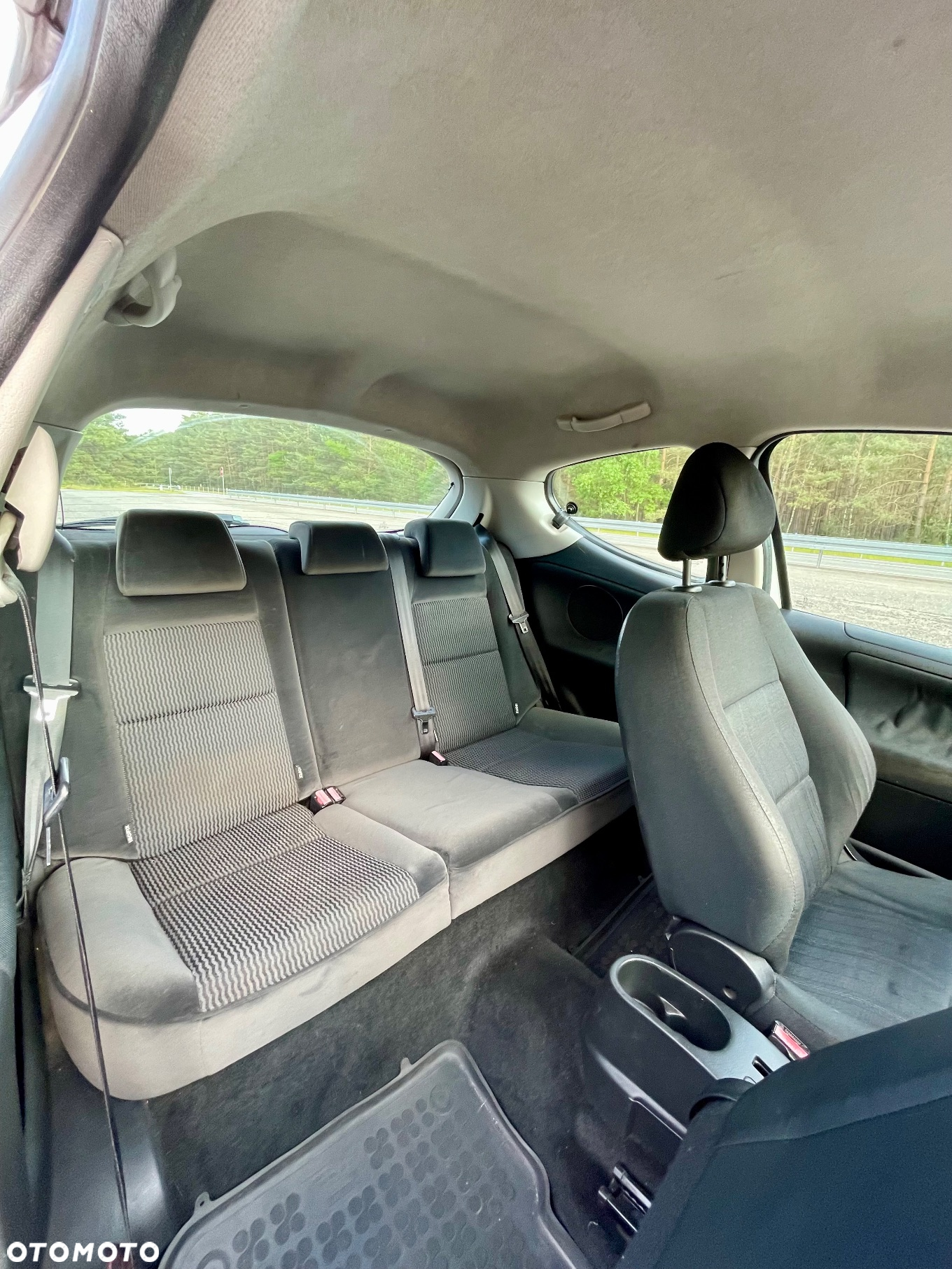 Peugeot 207 - 12