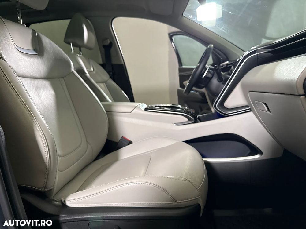 Hyundai Tucson - 12