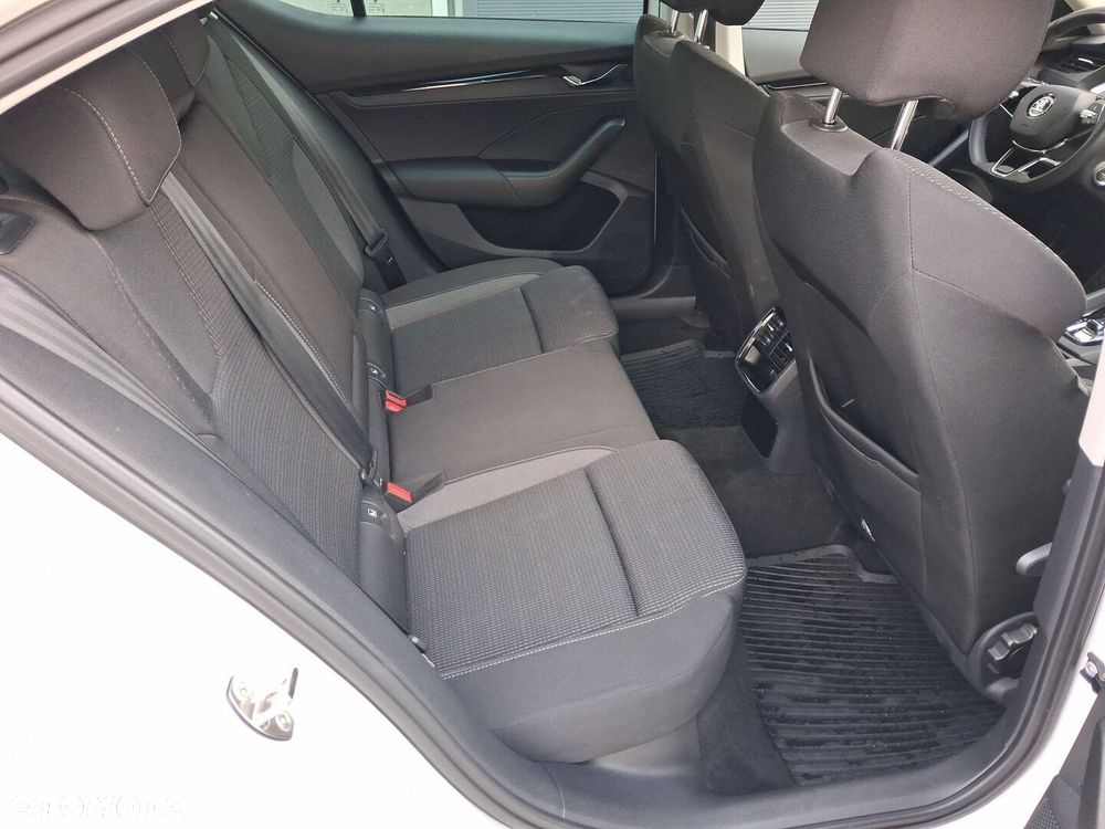 Skoda Octavia 1.5 TSI e-Tec Ambition DSG - 14