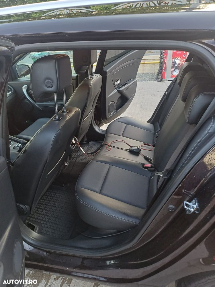 Renault Megane dCi 95 FAP Paris - 8