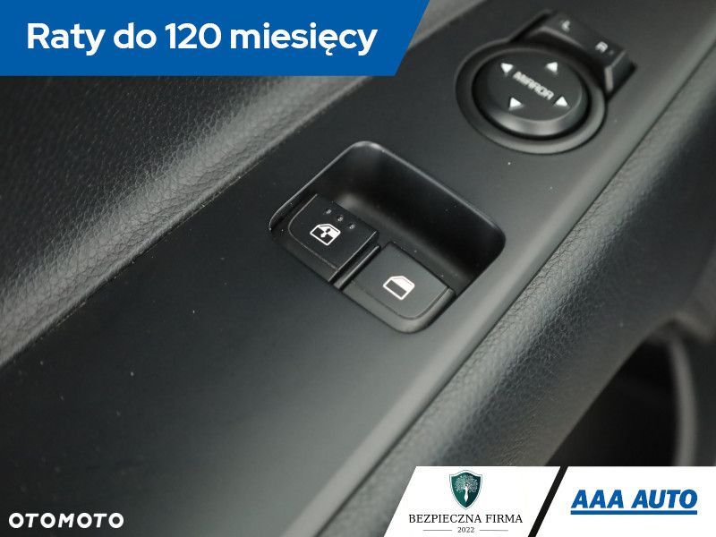 Kia Rio - 15