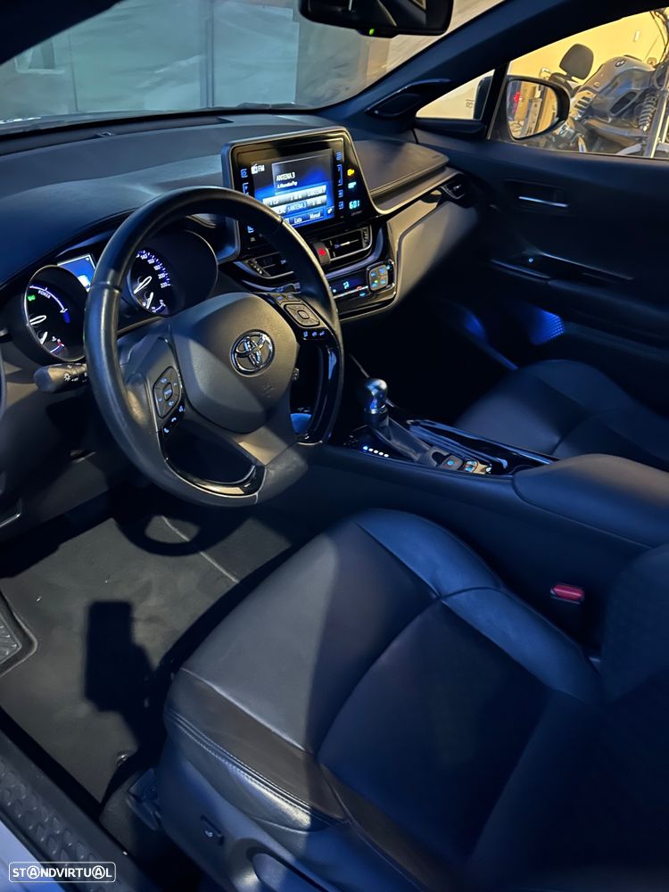 Toyota C-HR 1.8 HSD Exclusive+P.Luxury - 2
