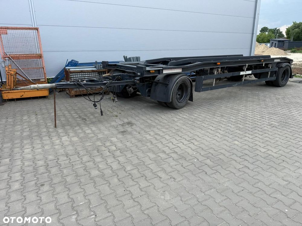 Schwarzmuller T 902 - 1