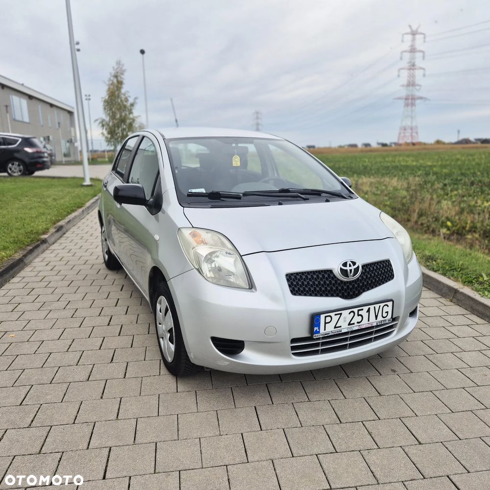Toyota Yaris 1.0 Luna A/C - 4