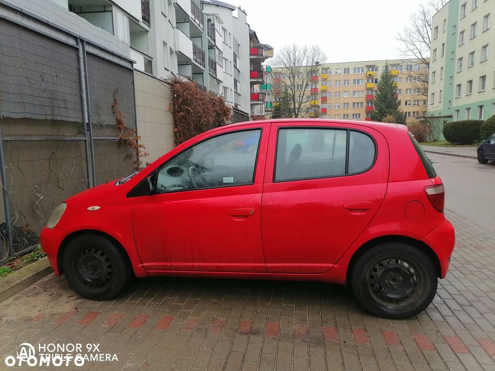 Toyota Yaris 1.0 Base - 8