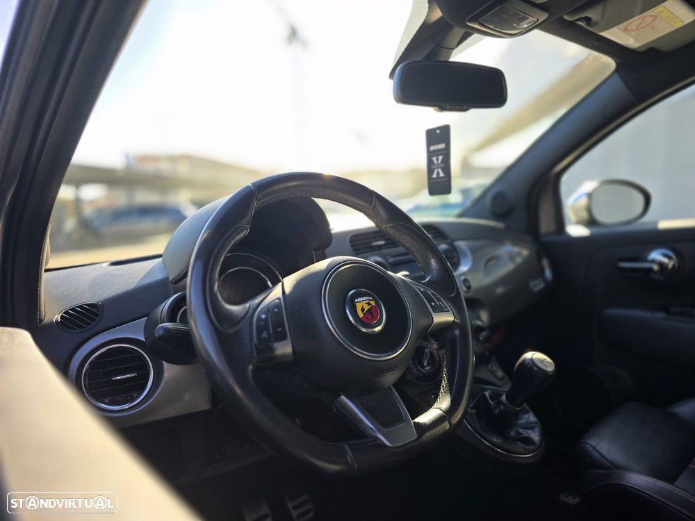 Abarth 500 1.4 T-Jet Competizione - 9