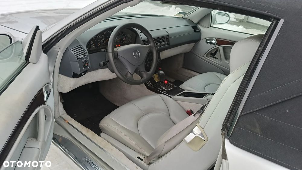 Mercedes-Benz SL - 11