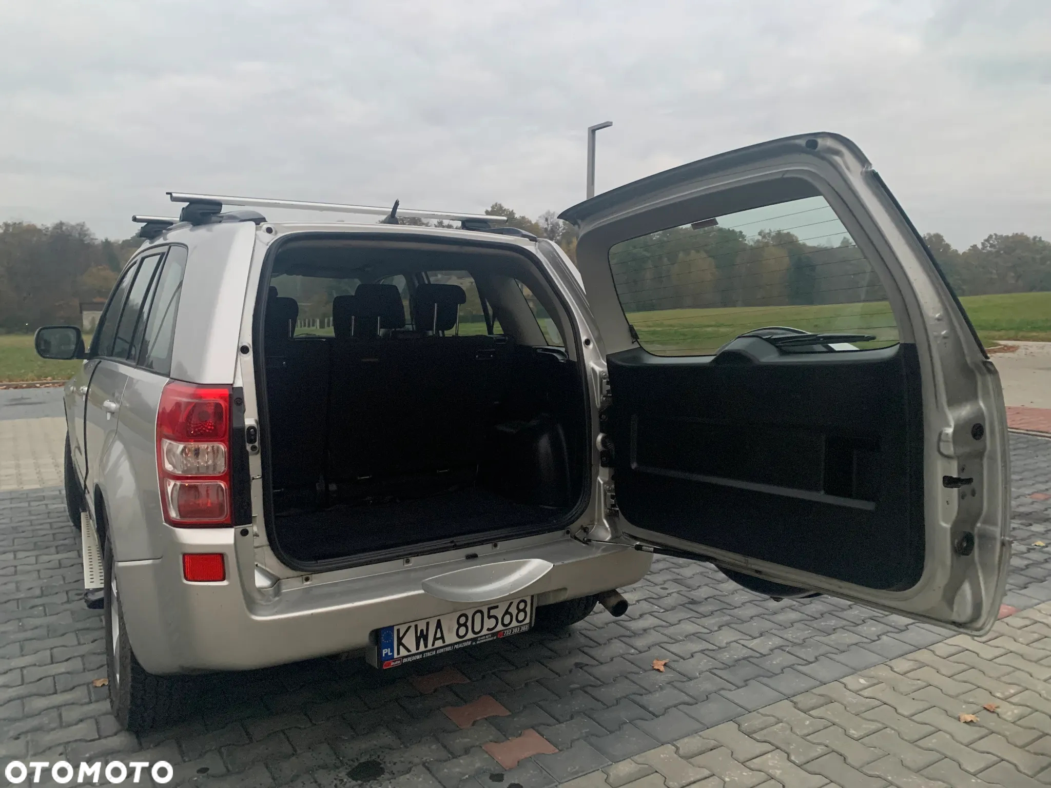 Suzuki Grand Vitara 1.9 DDiS Comfort - 10