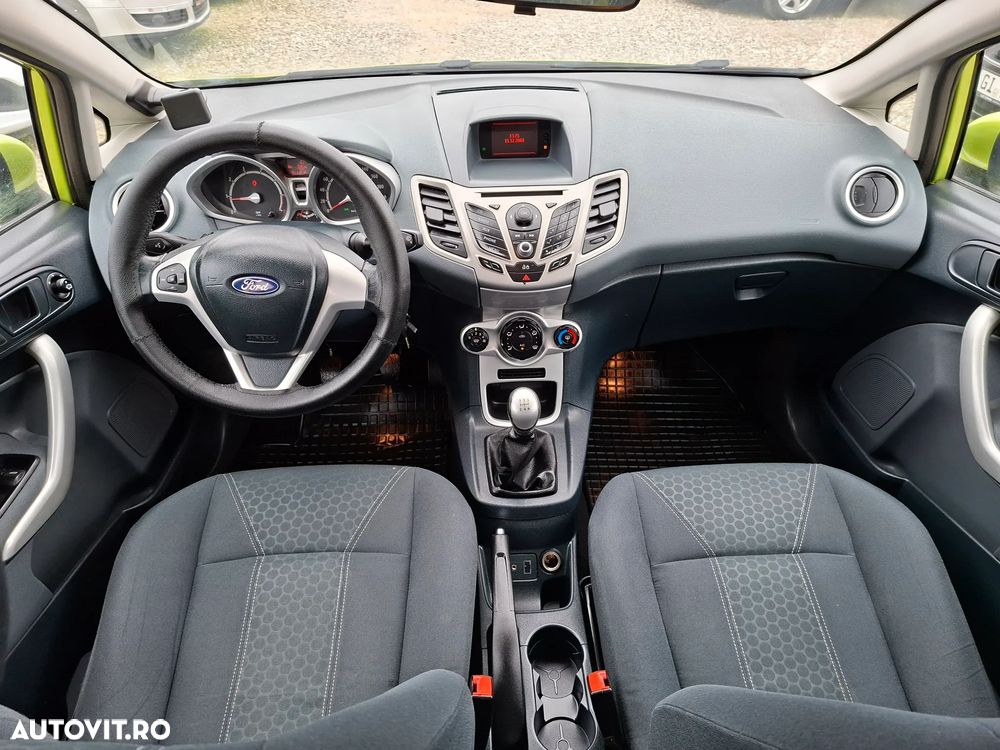 Ford Fiesta - 6