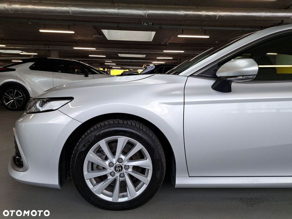 Toyota Camry 2.5 Hybrid Comfort CVT - 37