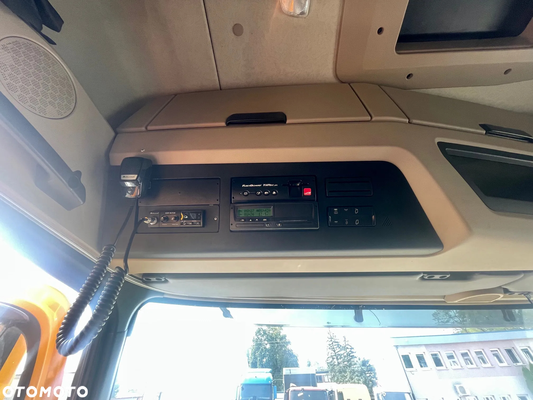Mercedes-Benz Actros - 10