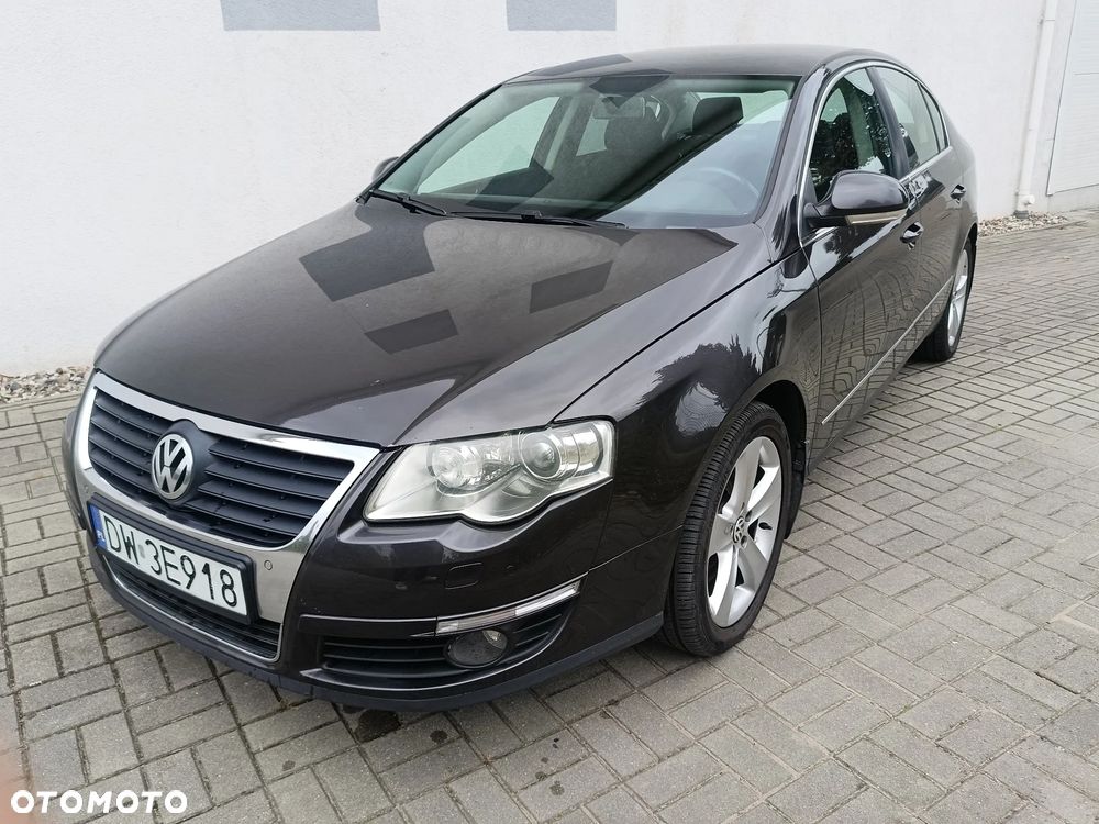 Volkswagen Passat 2.0 TDI Comfortline DSG - 25
