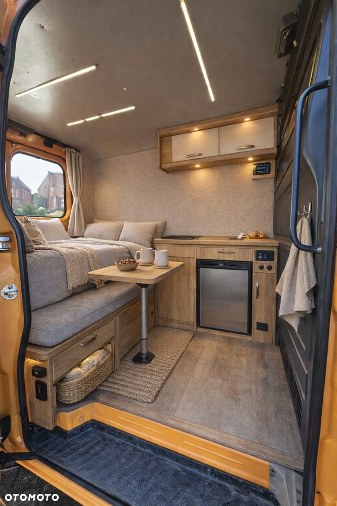 Mercedes-Benz SPRINTER - 39