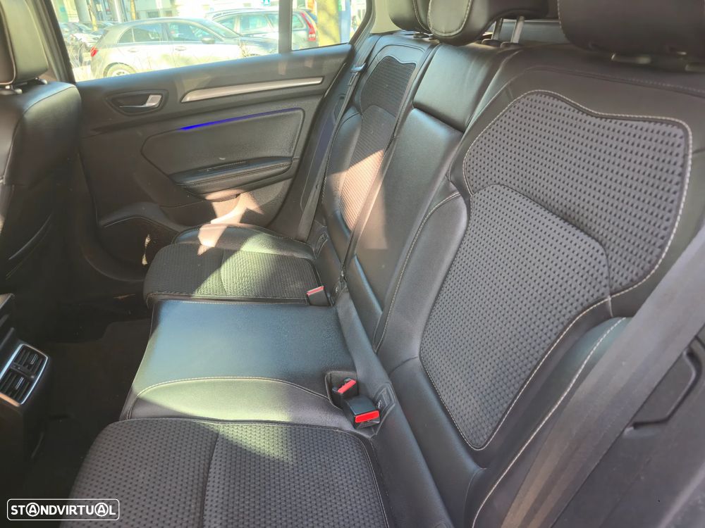 Renault Mégane Sport Tourer BLUE dCi 115 BOSE EDITION - 19