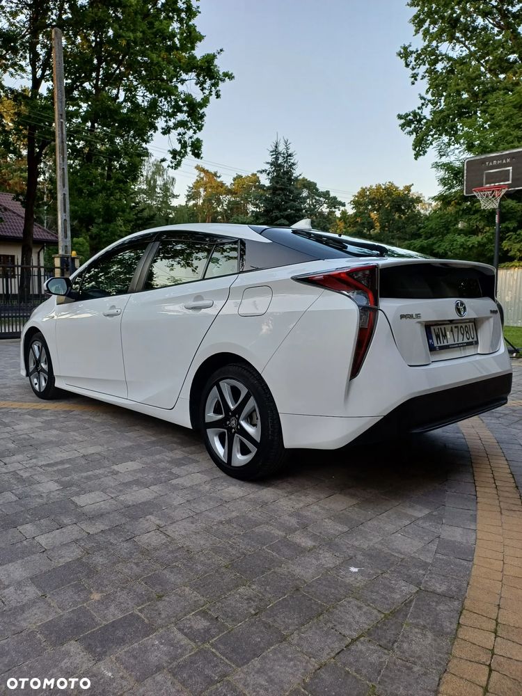 Toyota Prius Hybrid Comfort - 4