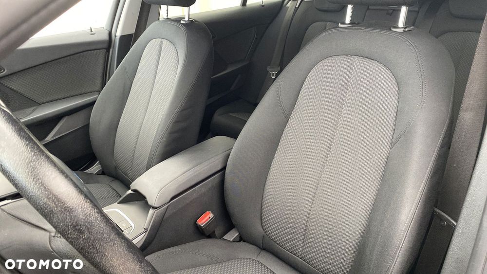 BMW Seria 1 118i Advantage - 11