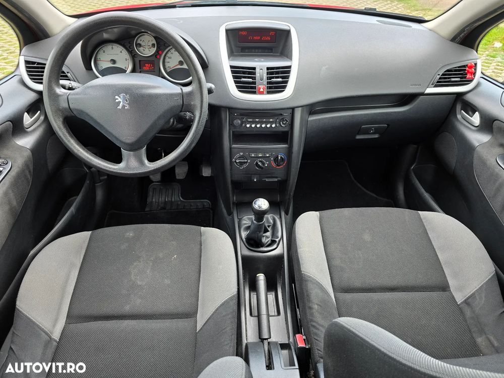 Peugeot 207 1.4HDI Trendy - 8