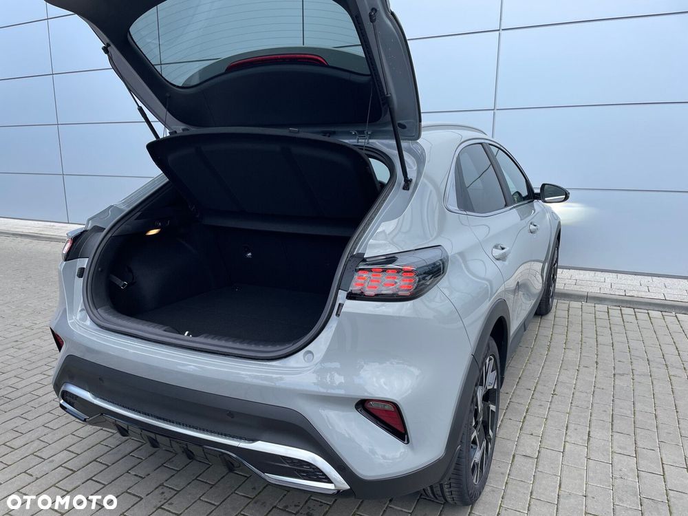 Kia XCeed 1.6 T-GDI Tribute DCT - 32