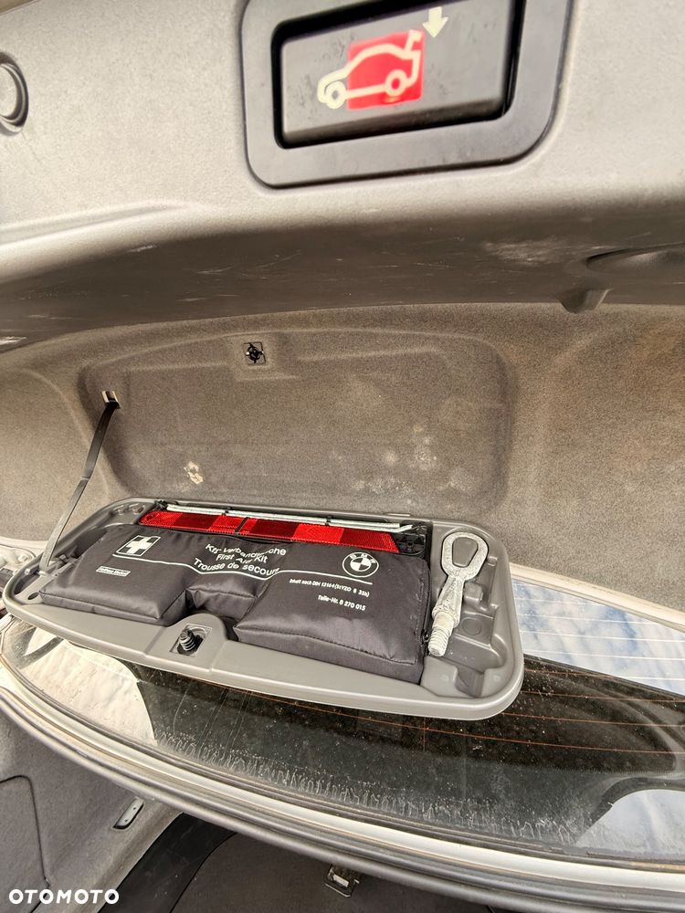 BMW Seria 7 740i - 8