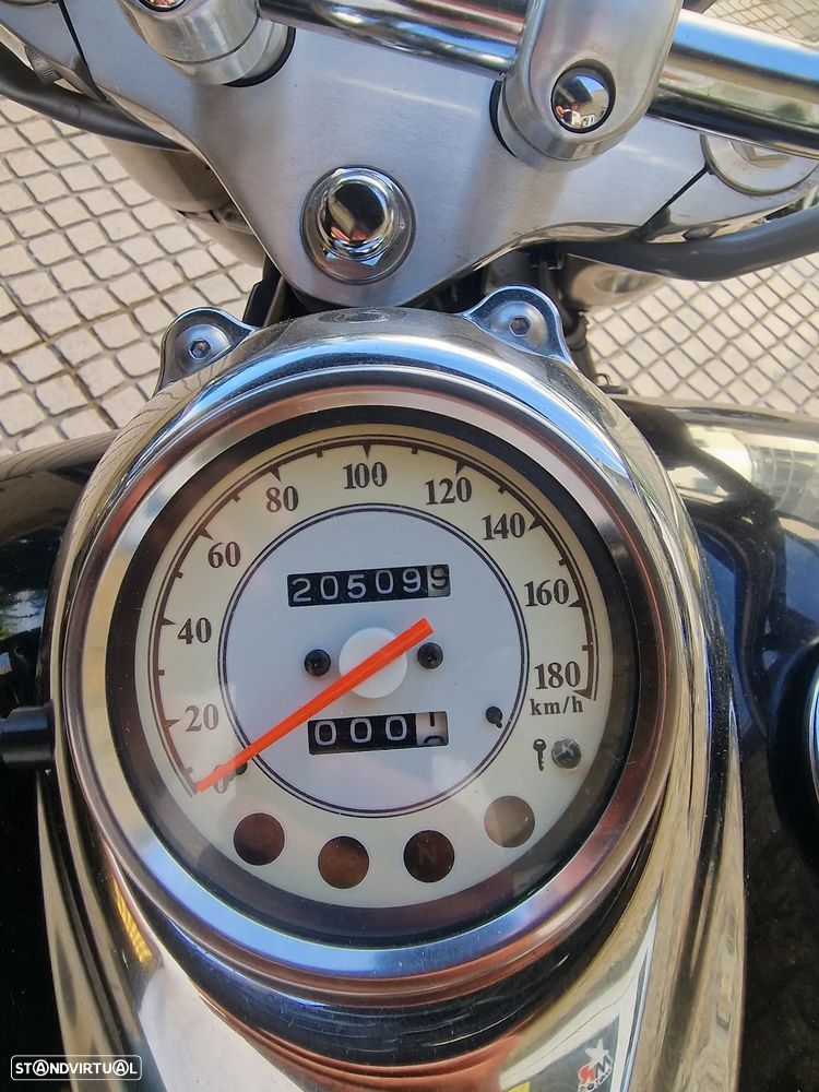 Yamaha Dragstar Classic - 11