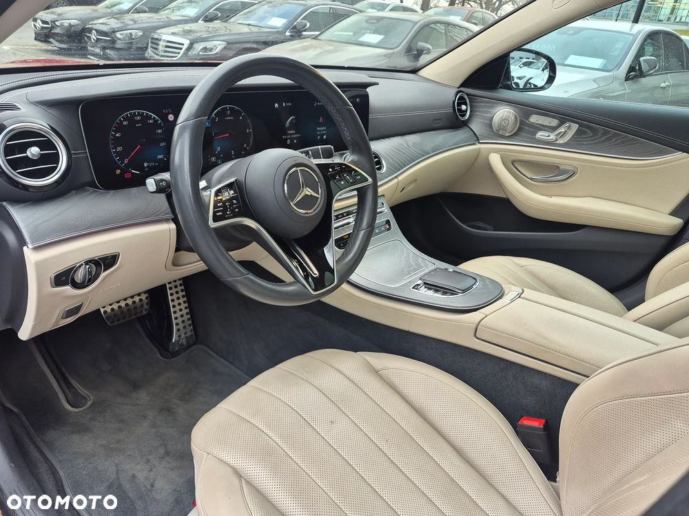 Mercedes-Benz Klasa E 220 d 4-Matic AMG - 8