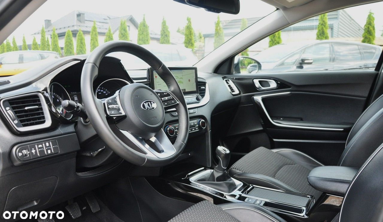 Kia XCeed 1.0 T-GDI L Business Line - 12