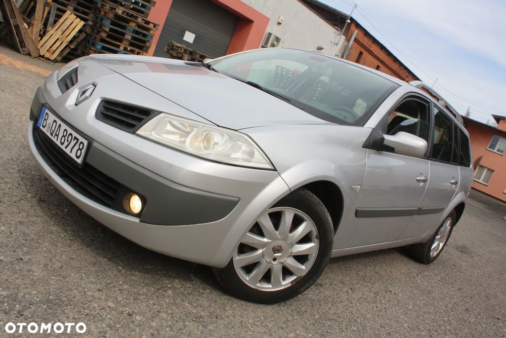 Renault Megane 1.5 dCi Privilege - 11