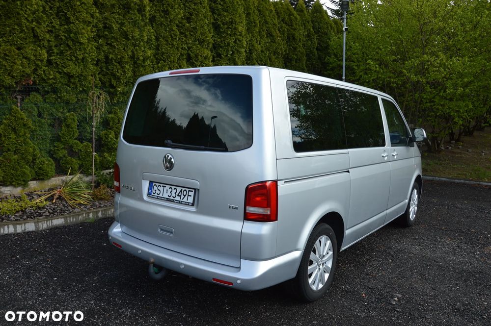 Volkswagen Multivan - 5