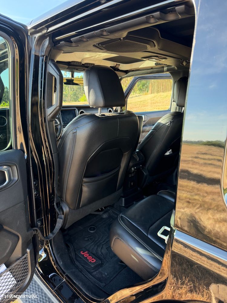 Jeep Wrangler - 13