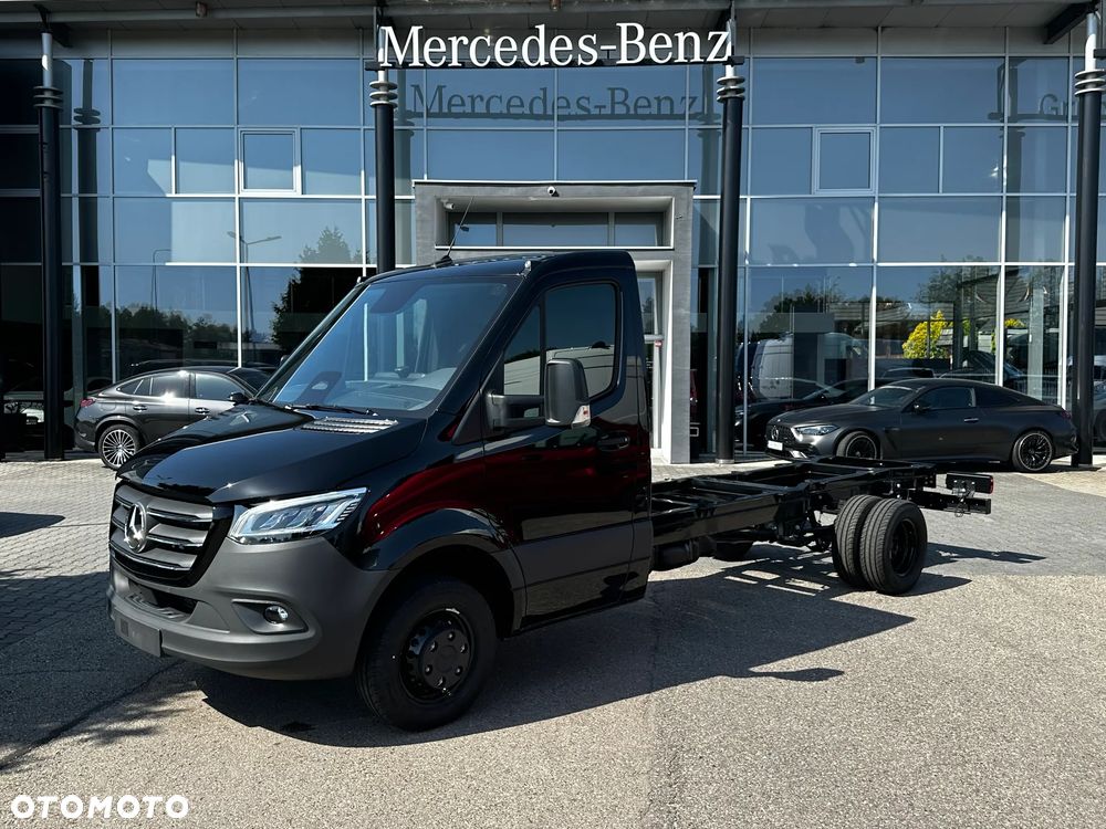 Mercedes-Benz Sprinter - 2