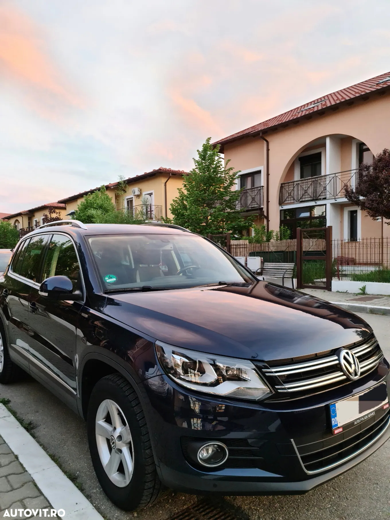 Volkswagen Tiguan - 5