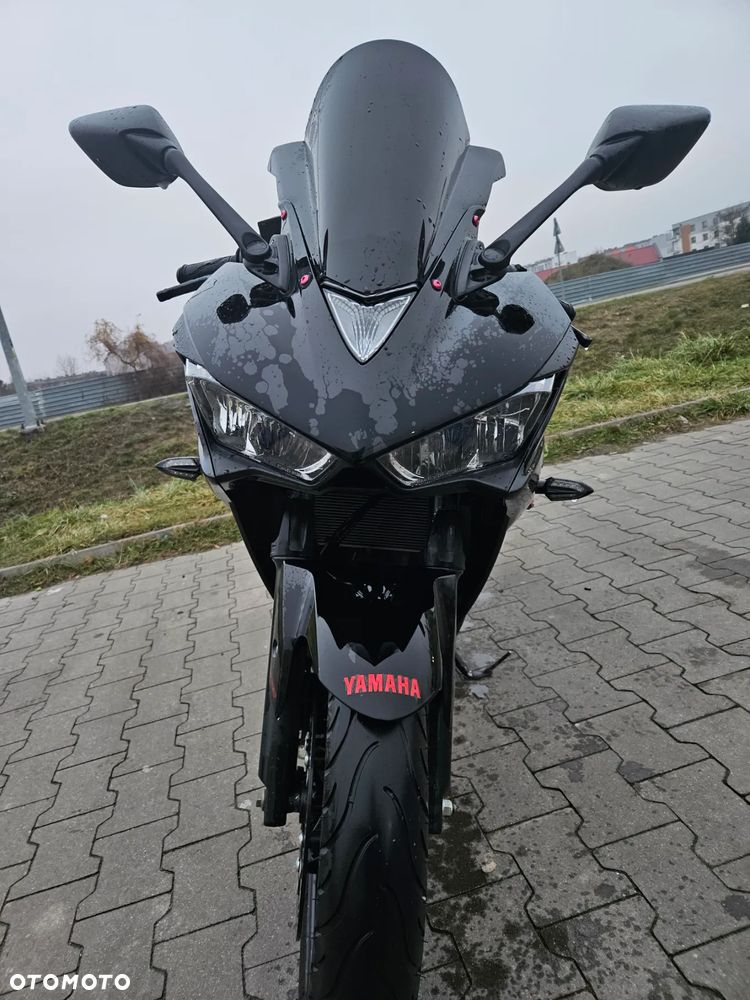 Yamaha R3 - 4