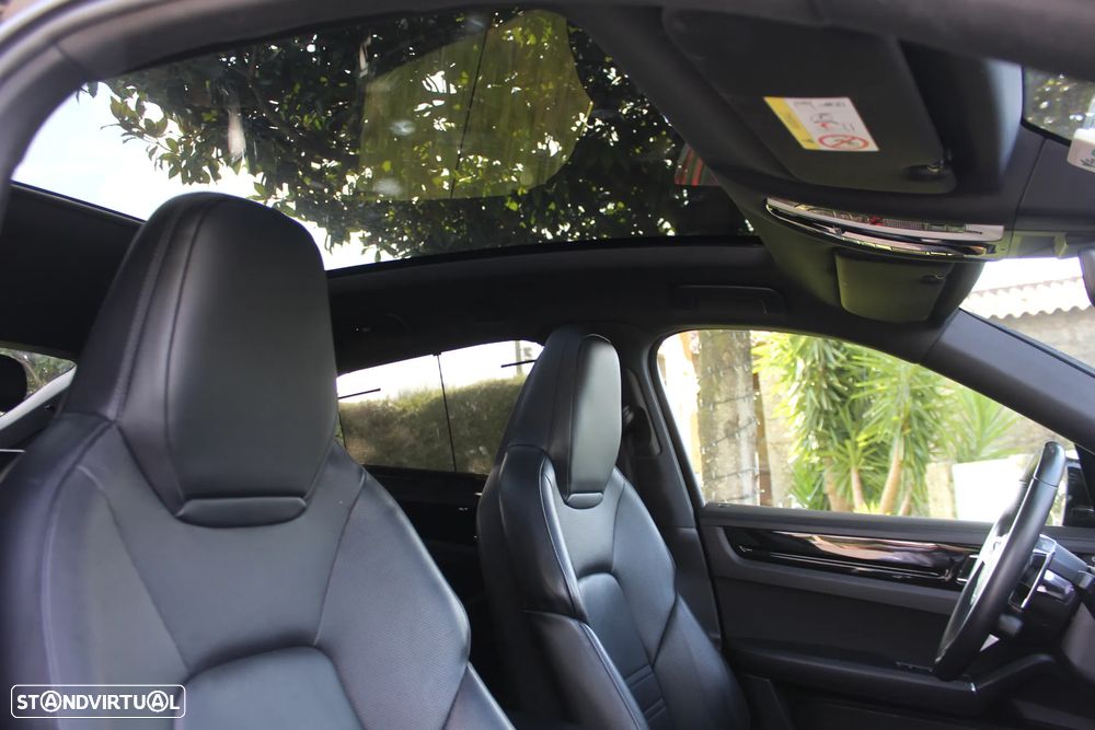 Porsche Cayenne Coupé E-Hybrid Platinum Edition - 24