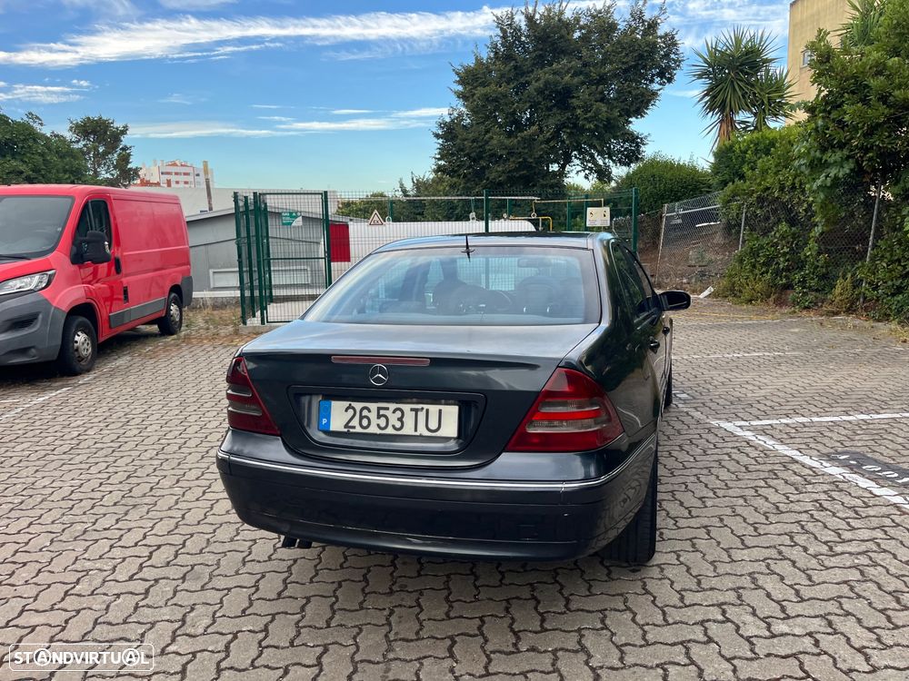 Mercedes-Benz C 220 CDi Avantgarde B340 - 11