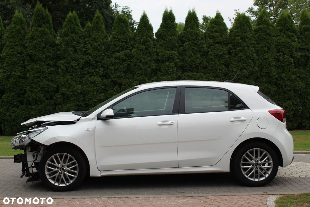 Kia Rio 1.2 Business Line - 6