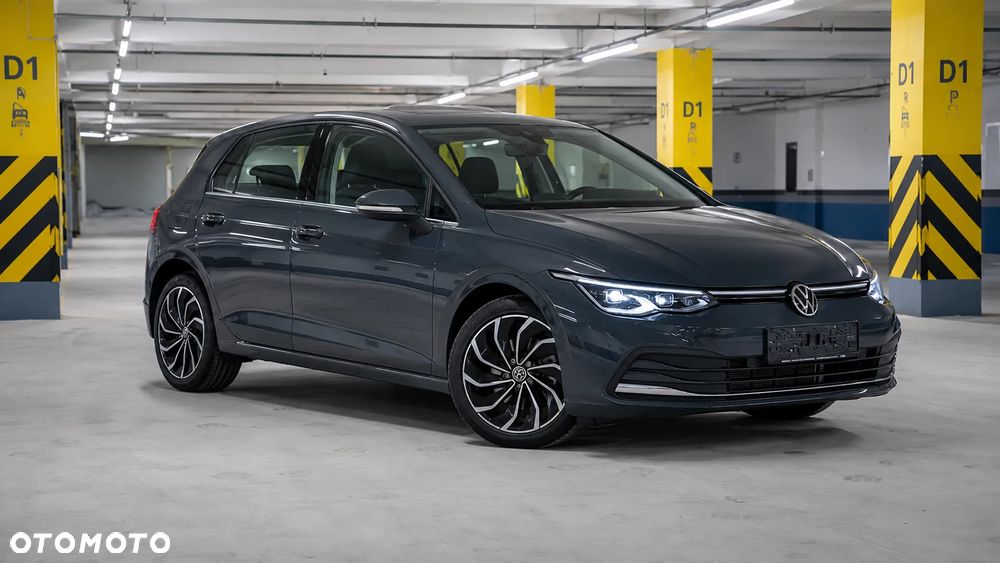 Volkswagen Golf 1.5 eTSI OPF DSG Style - 1