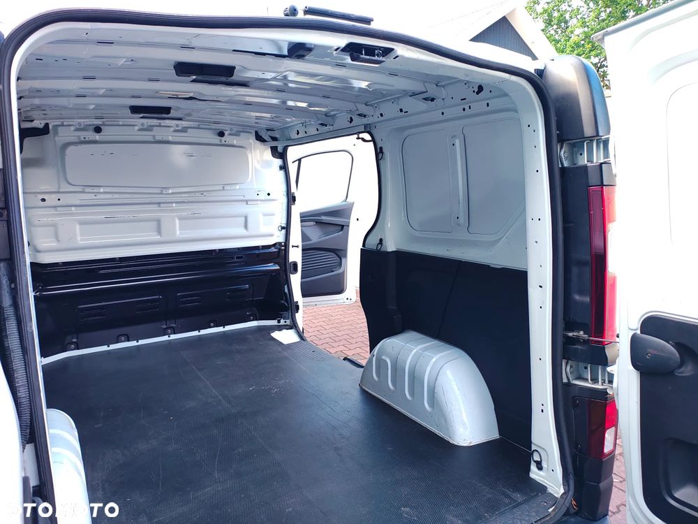 Renault Trafic - 18