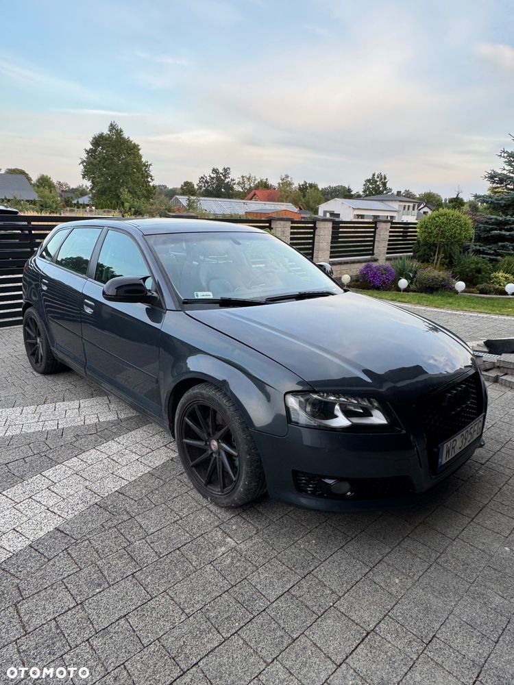 Audi A3 Sportback - 1